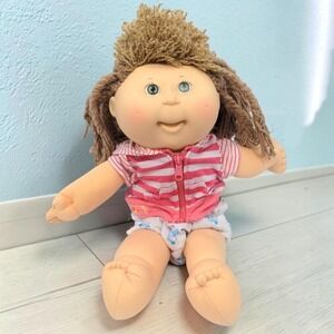 VTG 90s Cabbage Patch Kid Pretty Crimp N Curl Doll Brown Yarn Hair Green Eye CPK